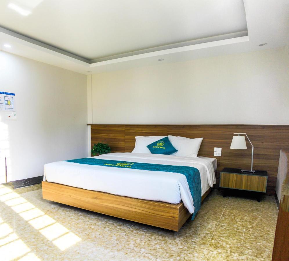 Sunrise Motel Ха Лонг Екстериор снимка